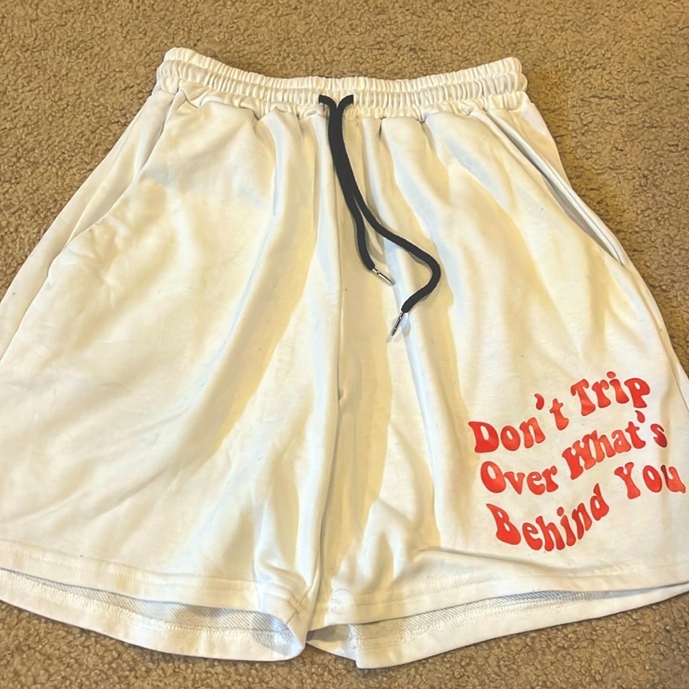Stylish Men’s Shorts Size medium NEVER WORN
